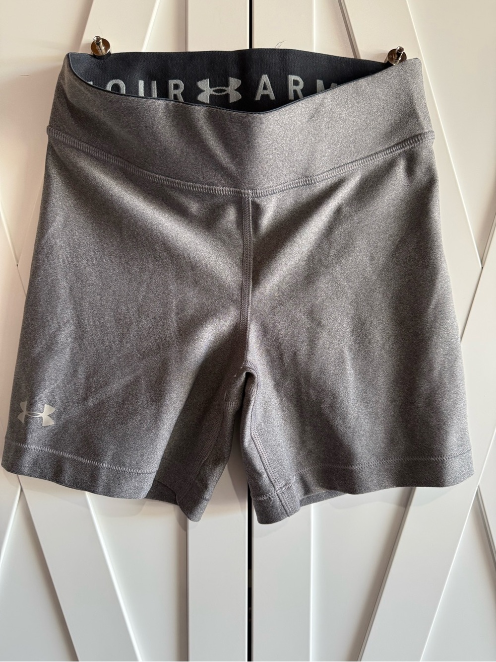 Under Armour Women's Gray High-Rise Bike Shorts